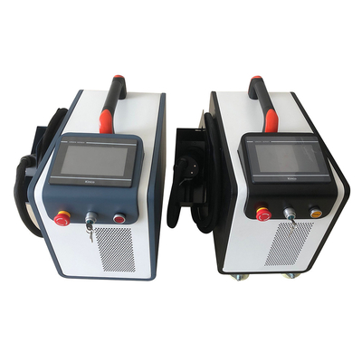 300W tragbare Handheld-Laserreinigungsmaschine zur Rostfarbe und Fettentfernung mit einfacher Bedienung