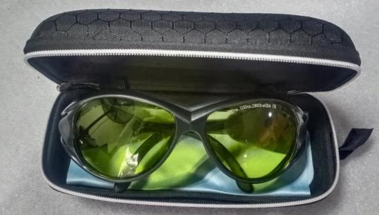 Pulse 200w 300w Kofferfaserlaserreinigungsmaschine Rostentferner 7